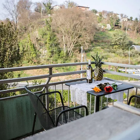 Beb Erba Bed & Breakfast Erba