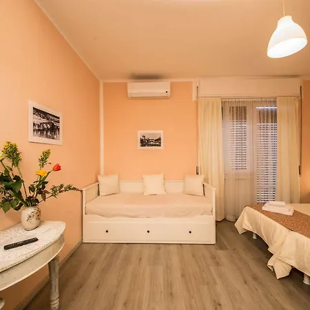 Beb Erba Bed & Breakfast